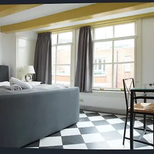 https://modern-canal-house-loft-city-center.amsterdamhotelsnl.com